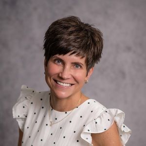 Meet your Posher, Jennifer l.